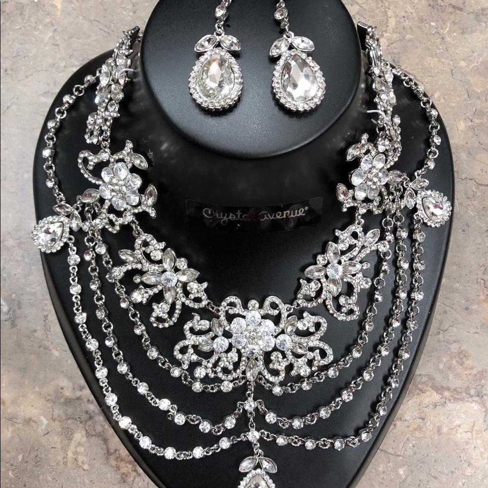 Necklace and Earrings Set